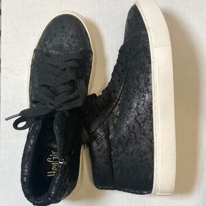 Corkys Hey Girl IMAGINE Metallic Leopard Print Lace Up High Top Sneaker Sz 8